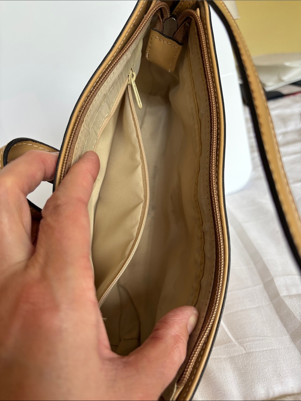 Guess Patent Leather Y2K Shoulder Bag Tan - Picture 10 of 13